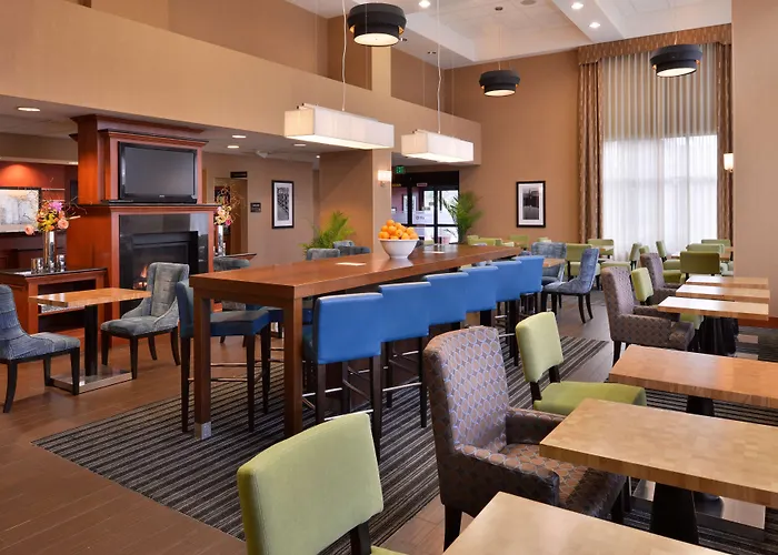 Hampton Inn & Suites Tacoma